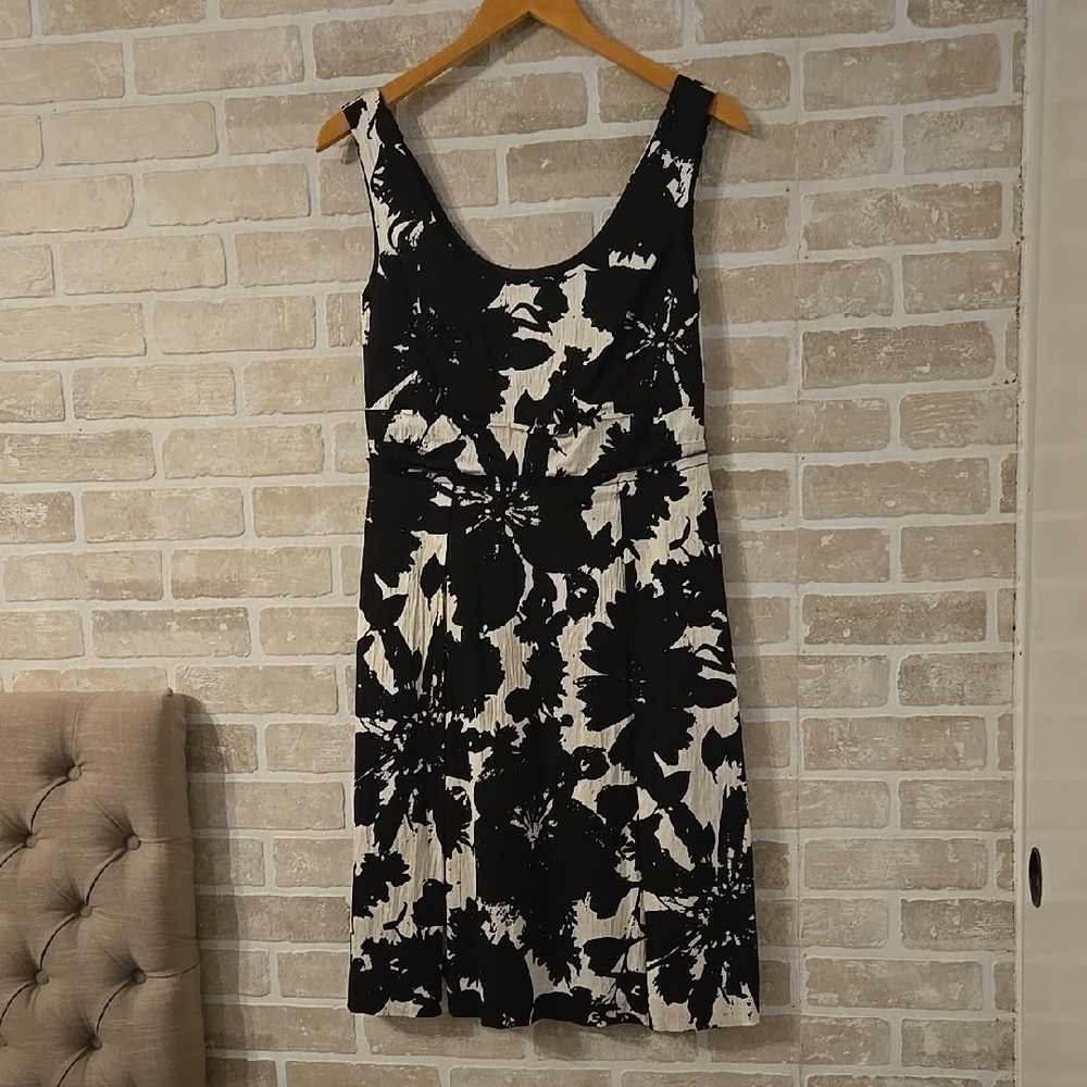 Ann Taylor Black and White Sheath Midi Dress
